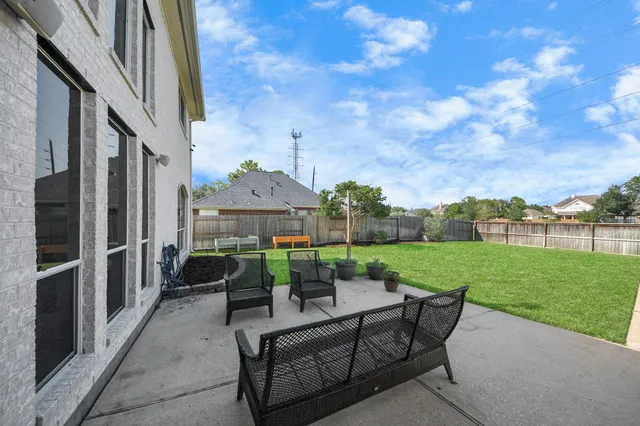 $549,500 | 3307 Lawson Drive, Pearland, TX 77584