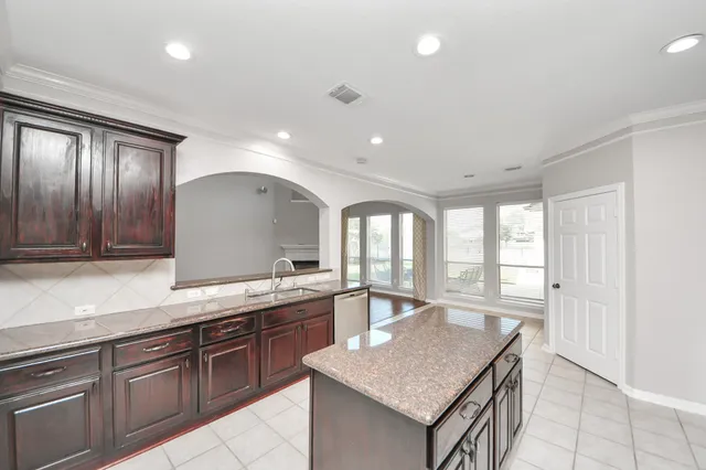 $549,500 | 3307 Lawson Drive, Pearland, TX 77584