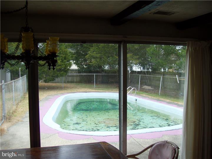 28 Gilmore Road Ewing, NJ 08628 - Photo 1 of 20 Pool