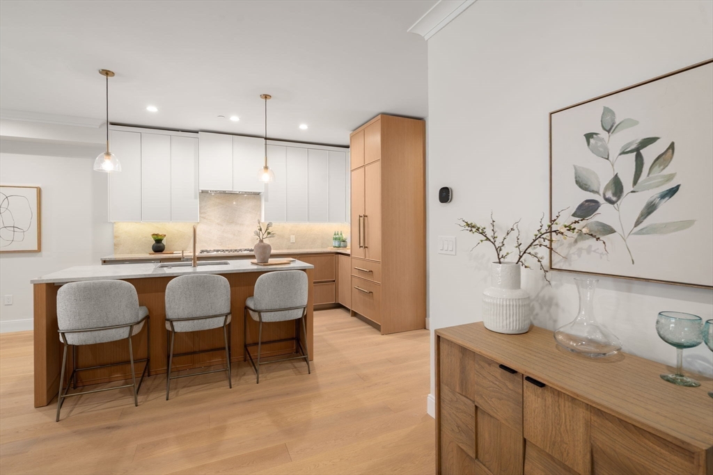 144 Worcester Street, Unit II Boston, MA 02118 - Photo 5 of 25