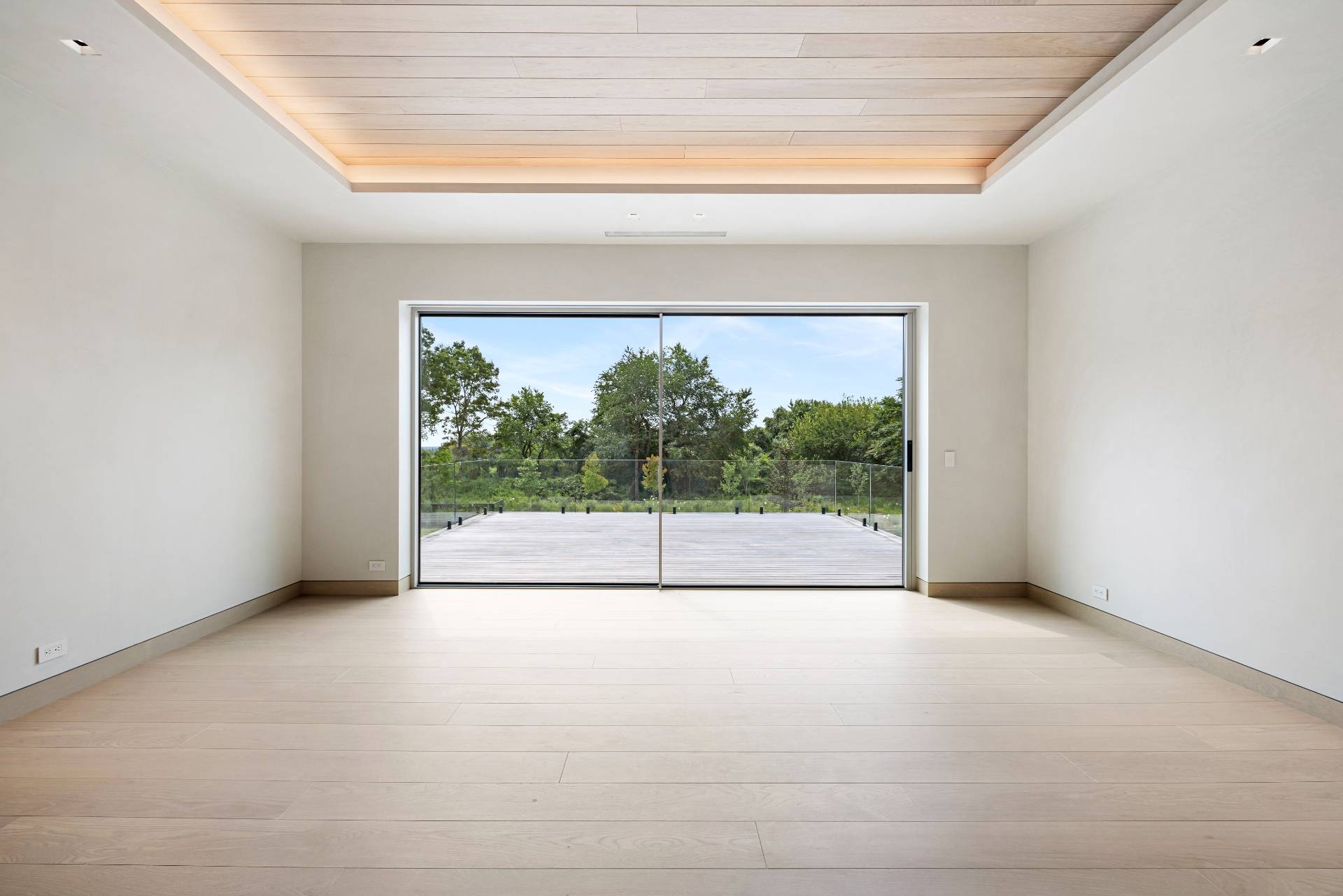 10 Mill Path Bridgehampton, NY 11963 - Photo 23 of 46 a view of empty room with front door