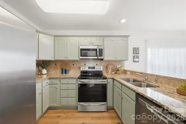 $2,300 | 1835 Terrain Drive Northwest, Conover, NC 28613