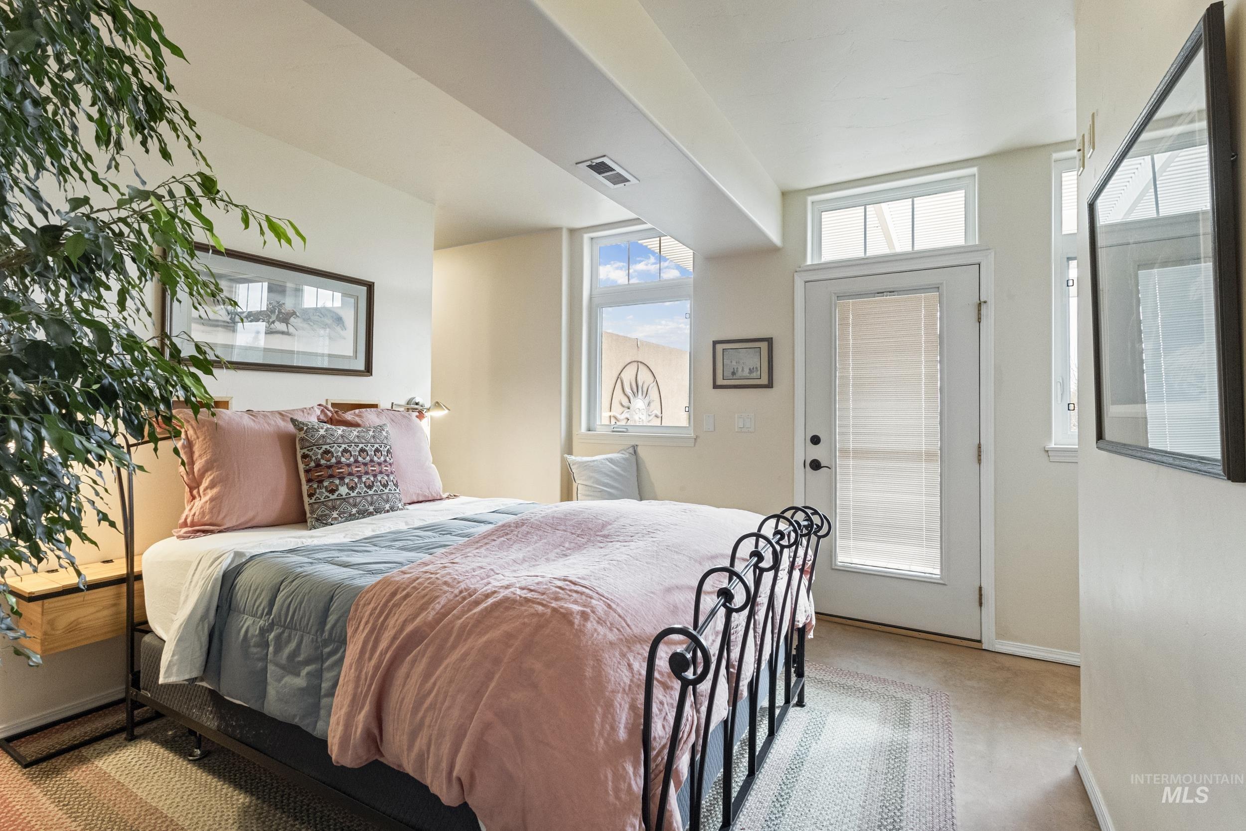 382 River Road Bliss, ID 83314 - Photo 19 of 46 Bedroom featuring carpet and baseboards