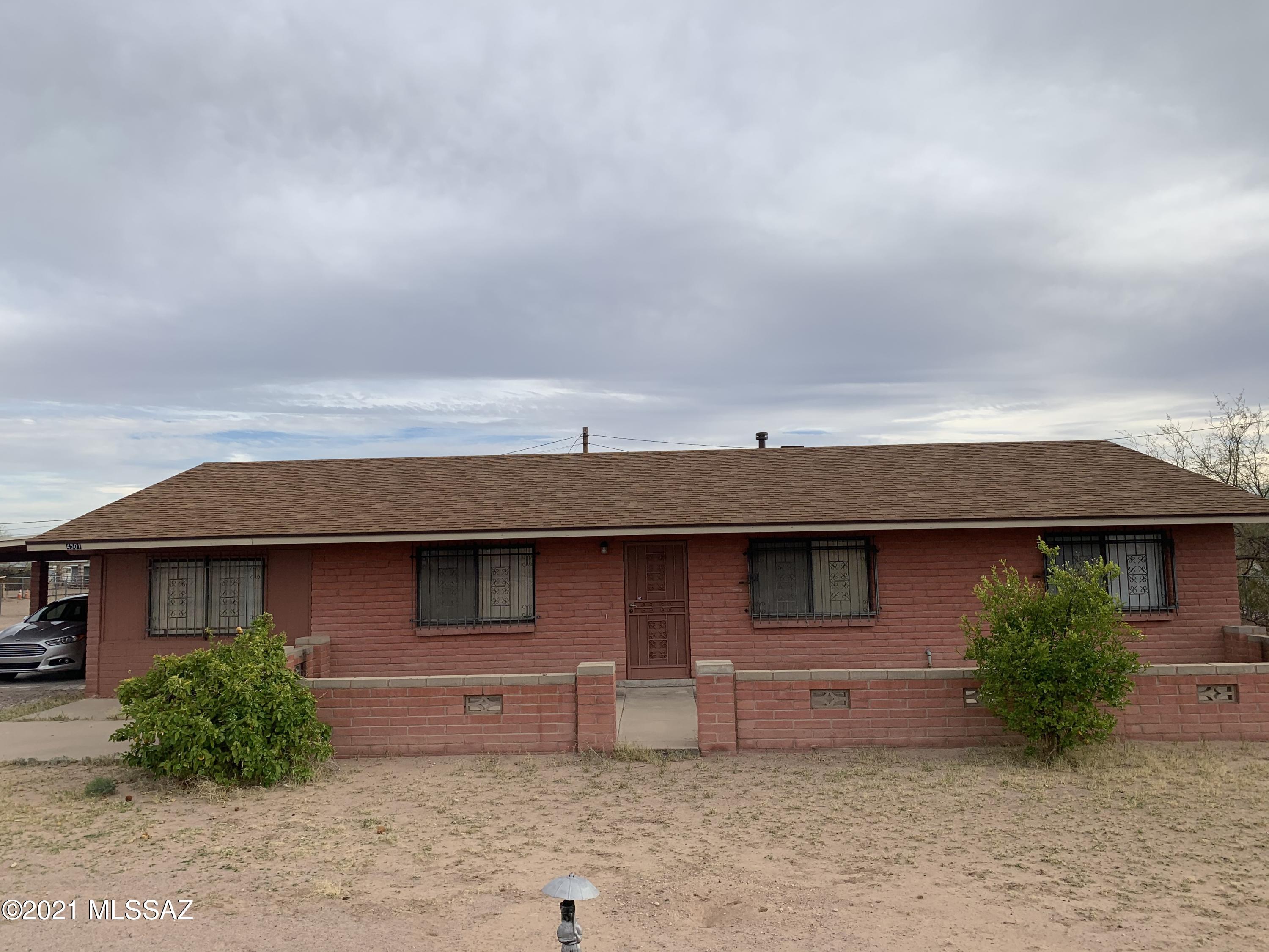 4501 West Elvado Road Tucson, AZ 85746 - Photo 1 of 18 Gallery Image 1