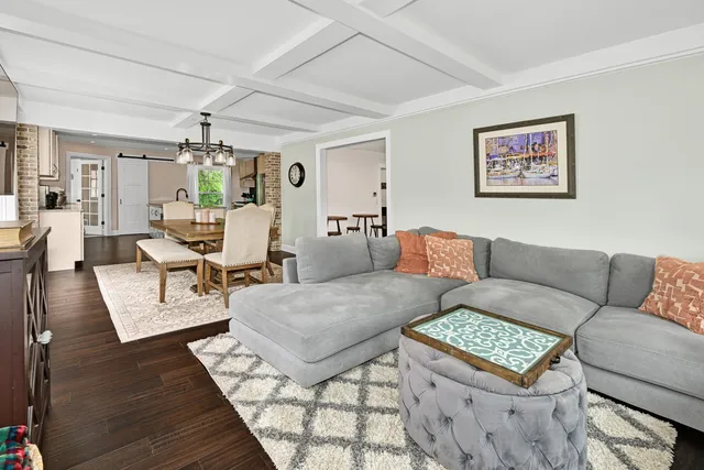 $874,900 | 1005 Lone Tree Road, Elm Grove, WI 53122