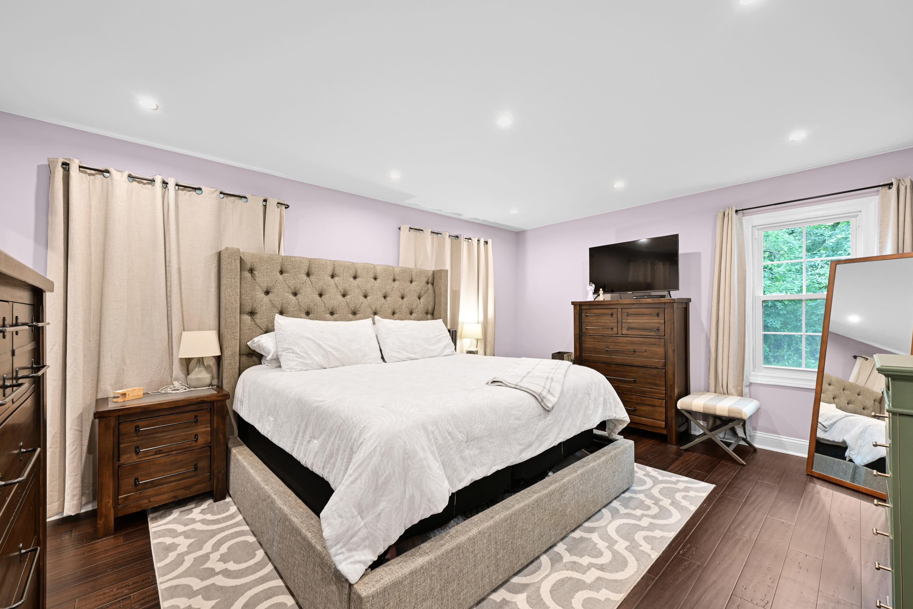 1005 Lone Tree Road Elm Grove, WI 53122 - Photo 20 of 36 Primary Bedroom