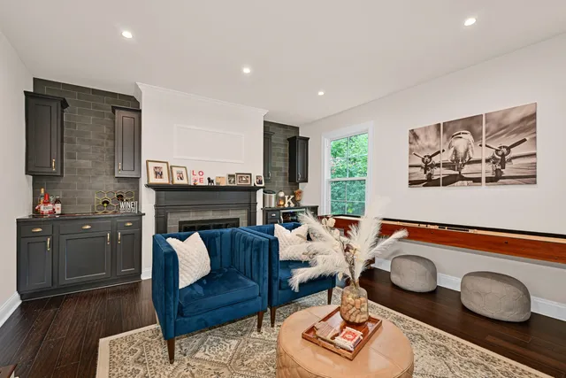 $874,900 | 1005 Lone Tree Road, Elm Grove, WI 53122