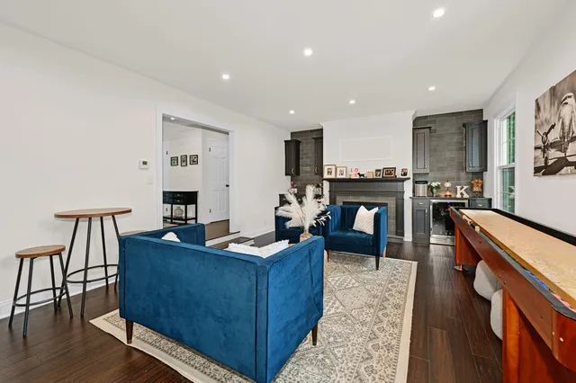 $874,900 | 1005 Lone Tree Road, Elm Grove, WI 53122