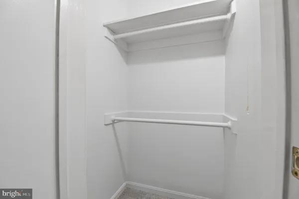 $1,900 | 1752 North Rhodes Street, Unit 330, Arlington, VA 22201