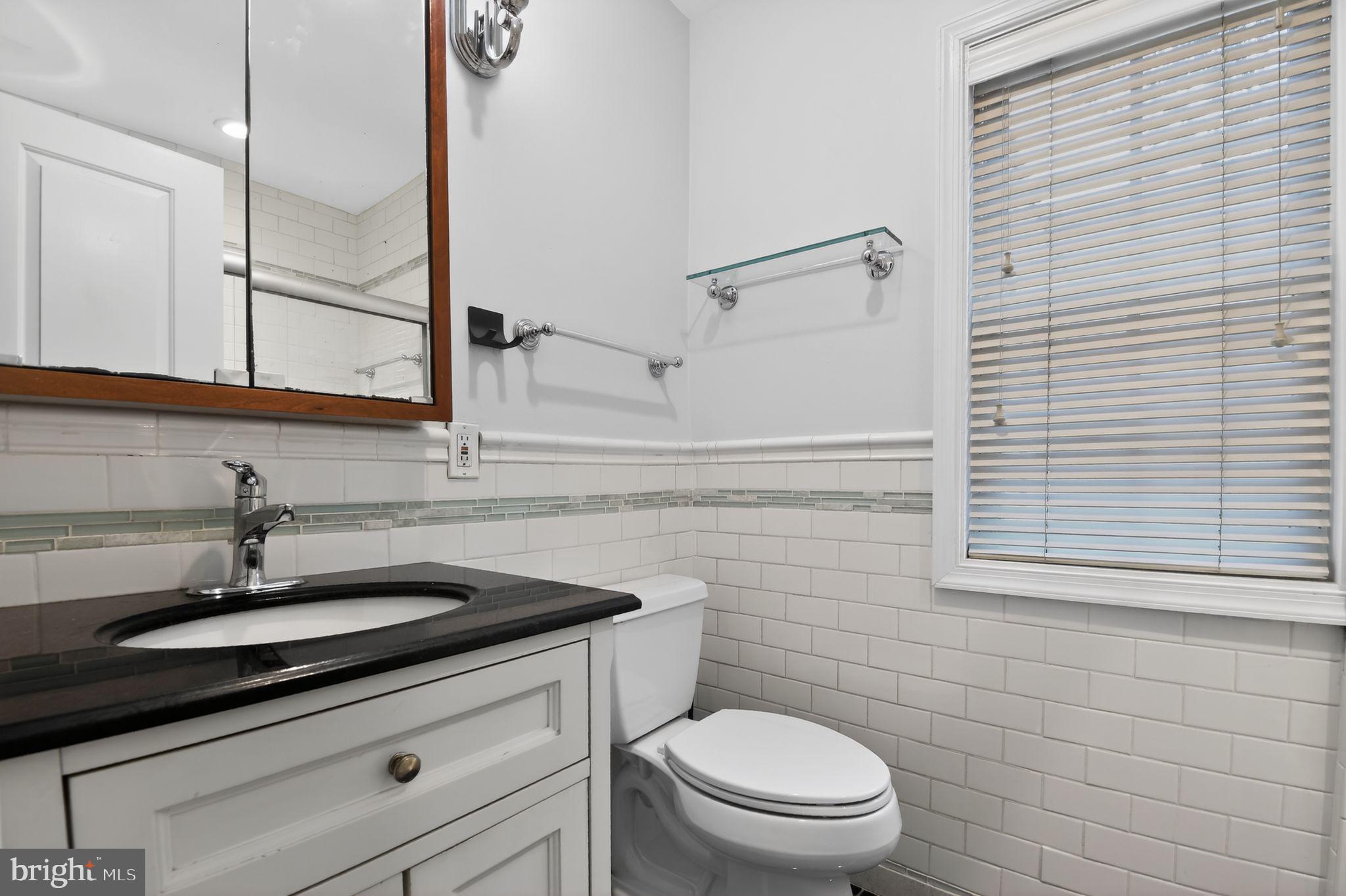 1752 North Rhodes Street, Unit 330 Arlington, VA 22201 - Photo 9 of 17