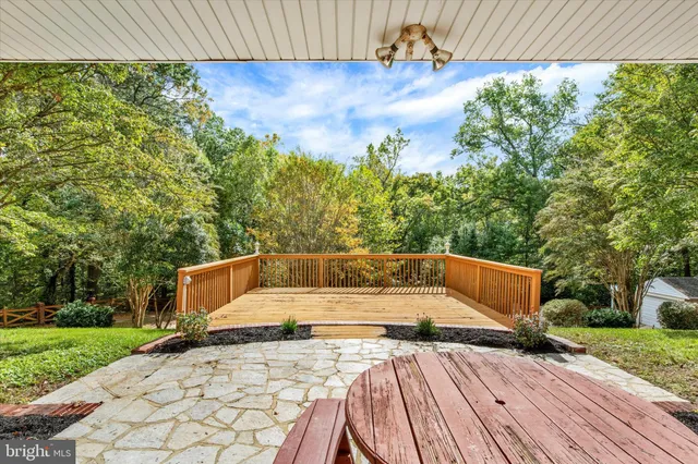 a view of a house with a big yard
