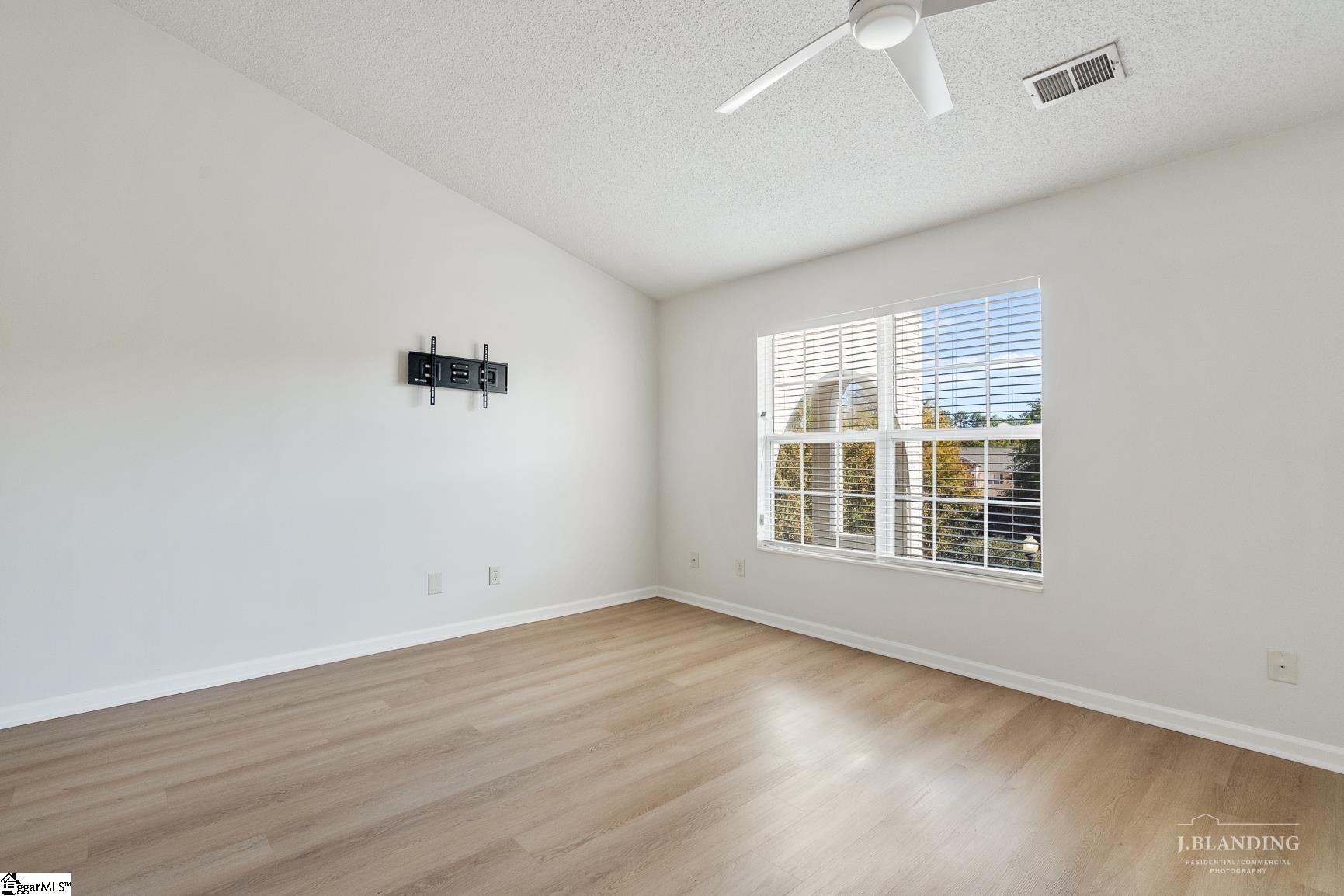 111 Wexford Drive, Unit 303 Anderson, SC 29621 - Photo 14 of 23