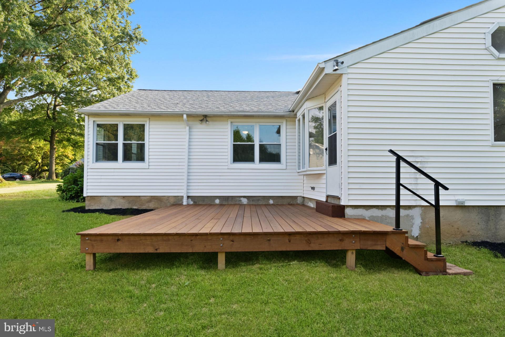 1005 East Heather Road Oreland, PA 19075 - Photo 24 of 24 Gallery Image 24