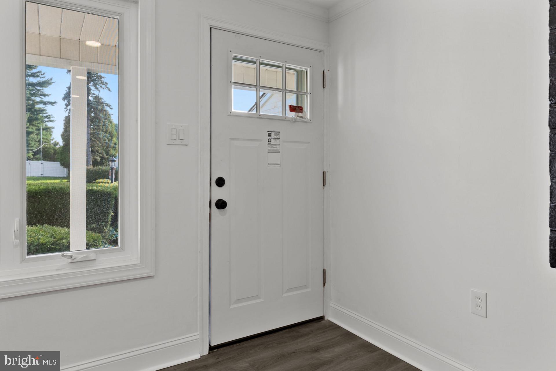 1005 East Heather Road Oreland, PA 19075 - Photo 4 of 24 Gallery Image 4