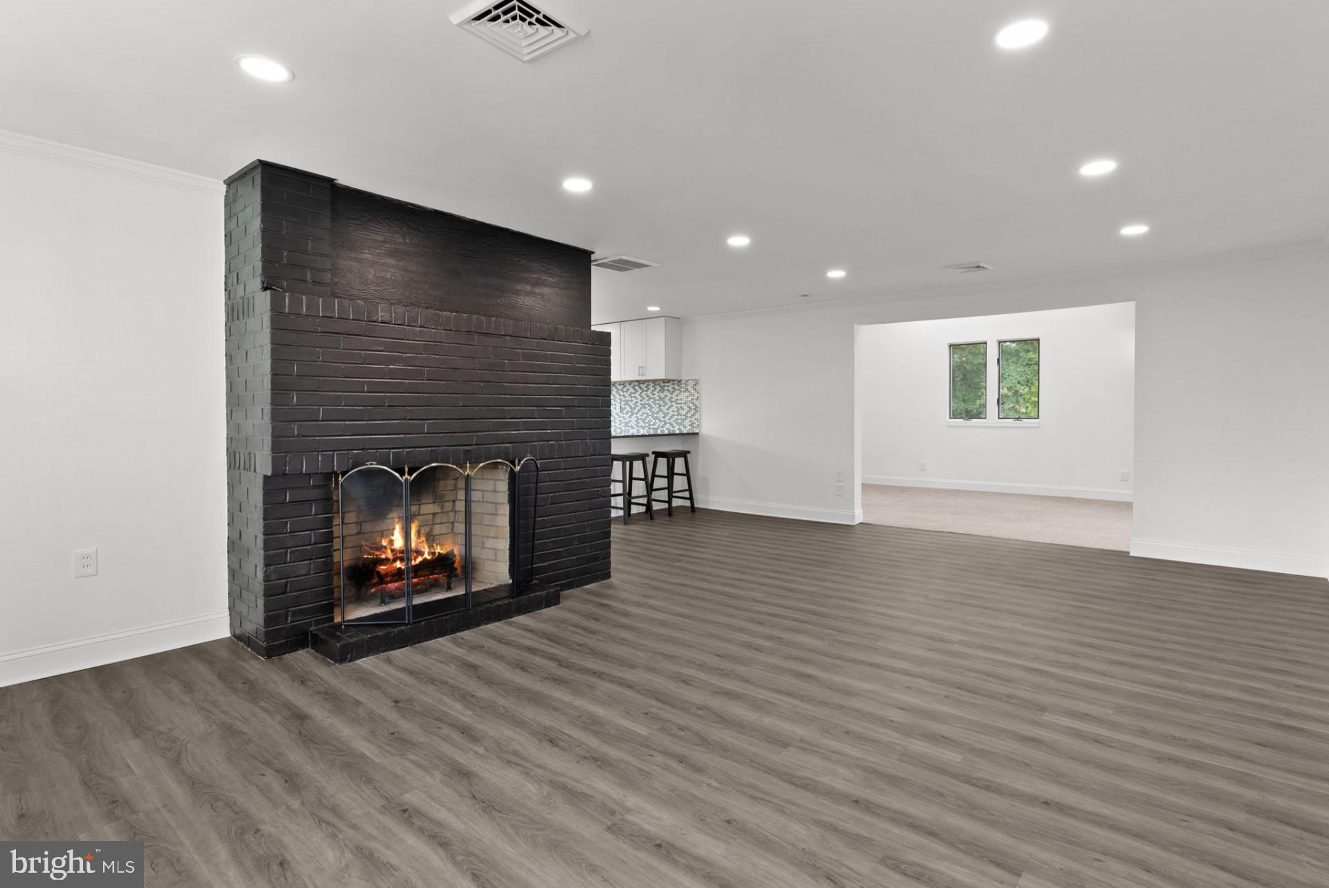 1005 East Heather Road Oreland, PA 19075 - Photo 6 of 24 Gallery Image 6
