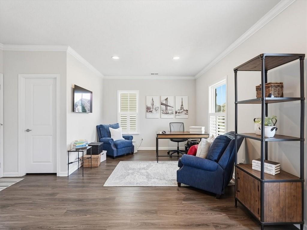 828 Oneida Circle Mars, PA 16046 - Photo 3 of 30 a living room with furniture and a wooden floor