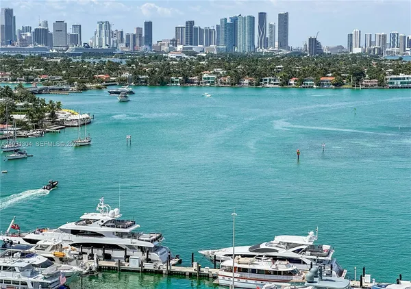 $5,900 | 1900 Sunset Harbour Drive, Unit 1715, Miami Beach, FL 33139