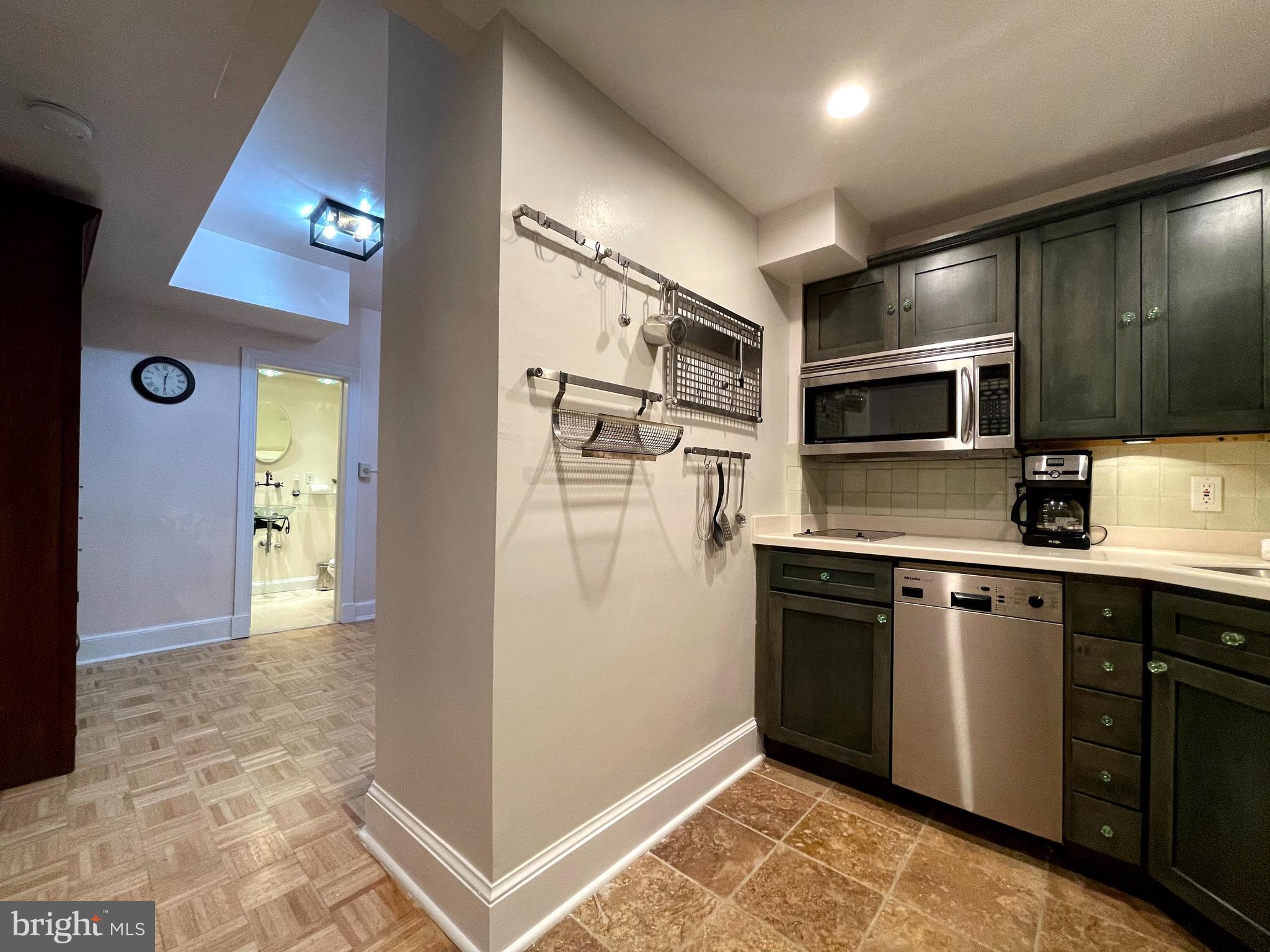 115 D Street Southeast, Unit G7 Washington, DC 20003 - Photo 9 of 21 Smart space flow uses every SF