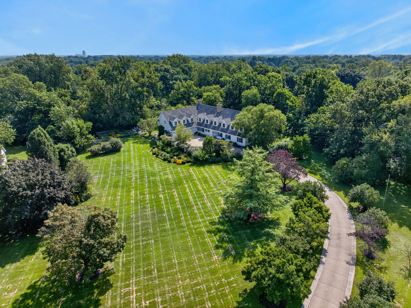 875 Sterling Road Palatine, IL 60067 - Photo 2 of 31 Gallery Image 2