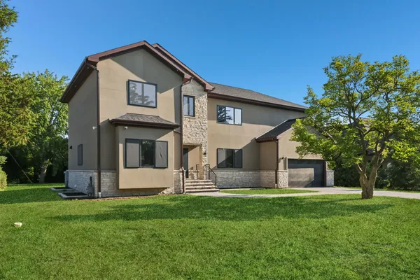 $1,950,000 | 1744 Walnut Circle, Northbrook, IL 60062