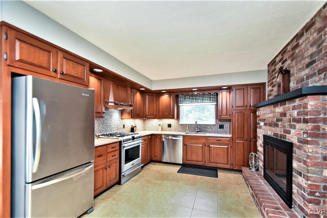 1925 Butztown Road Bethlehem, PA 18017 - Photo 13 of 47 Gallery Image 13