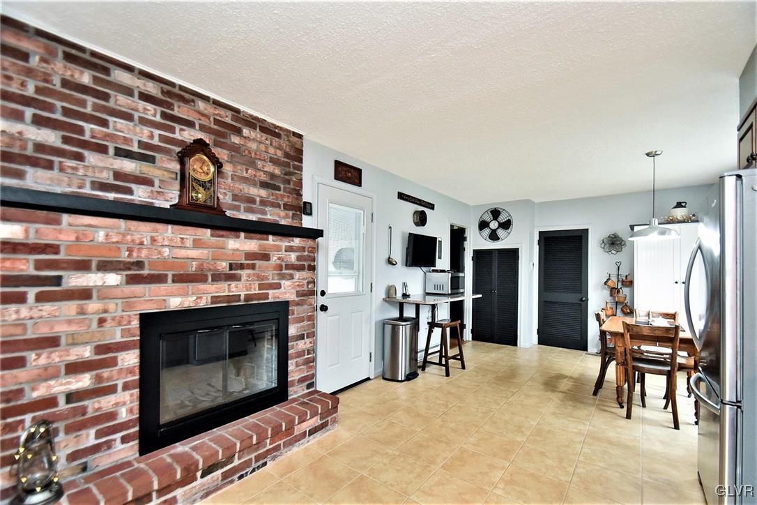 1925 Butztown Road Bethlehem, PA 18017 - Photo 14 of 47 Gallery Image 14