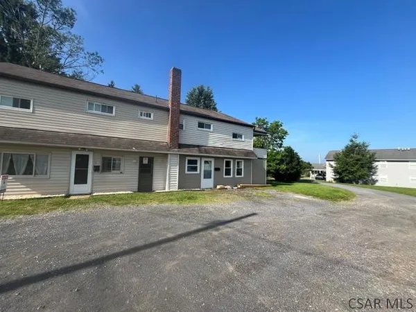 $825 | R2617 Bedford Street, Unit 2, Cairnbrook, PA 15924
