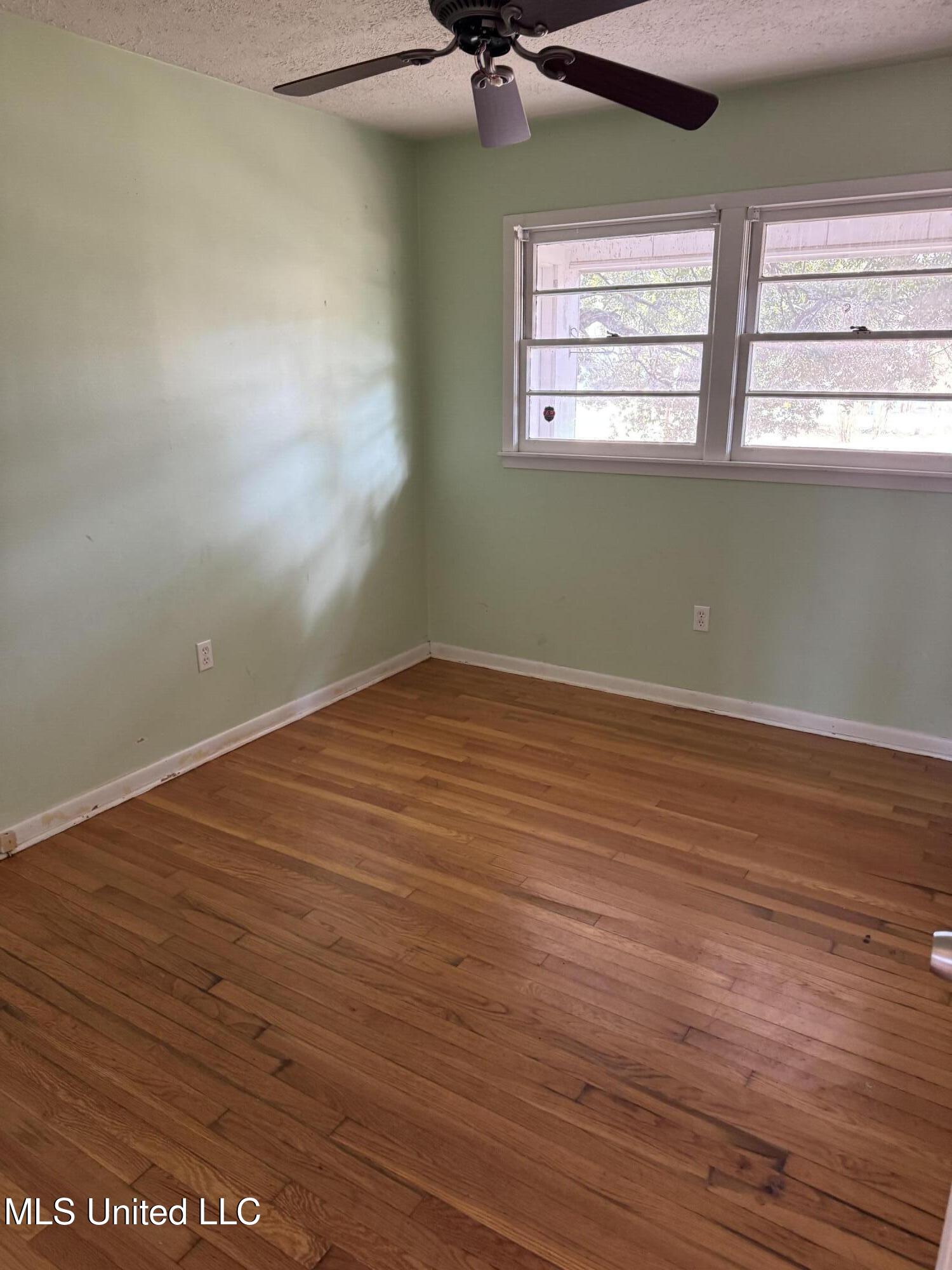 97 North Smylie Street Brookhaven, MS 39601 - Photo 2 of 8 IMG_7417