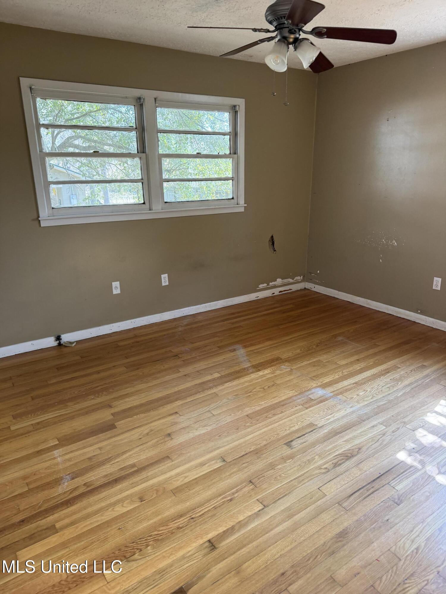 97 North Smylie Street Brookhaven, MS 39601 - Photo 3 of 8 IMG_7418