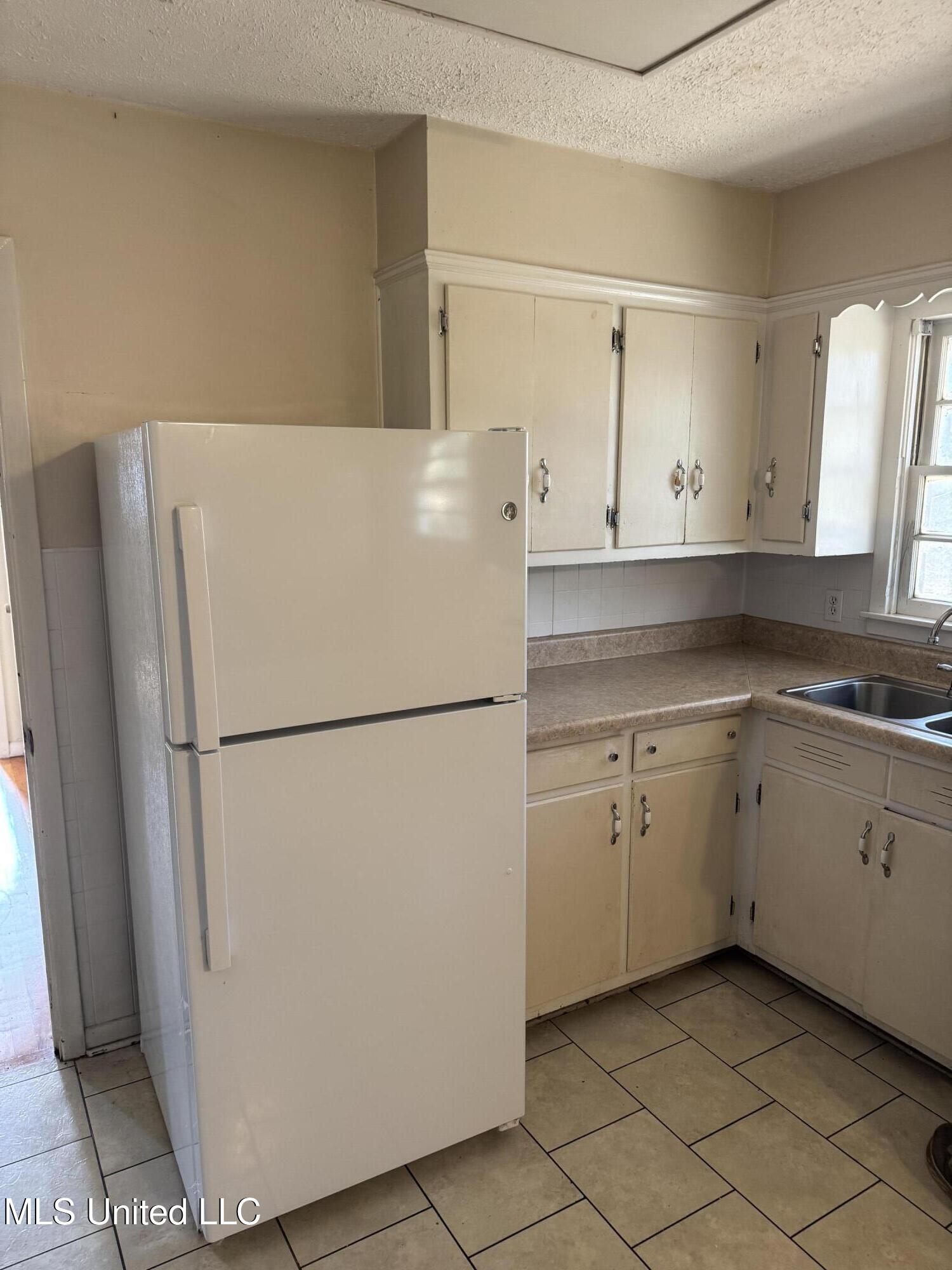 97 North Smylie Street Brookhaven, MS 39601 - Photo 8 of 8 IMG_7425