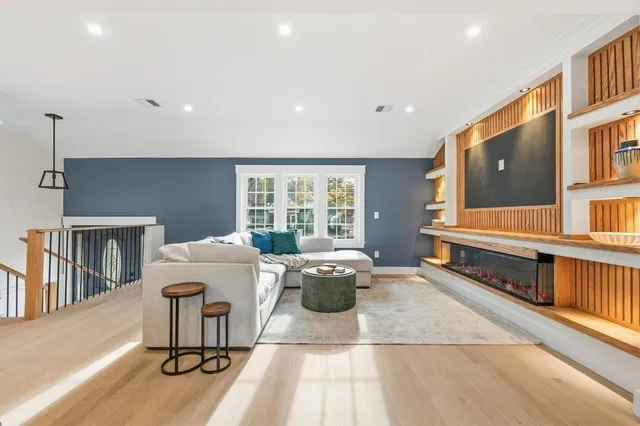 $1,125,000 | 99 Grove Street, Reading, MA 01867