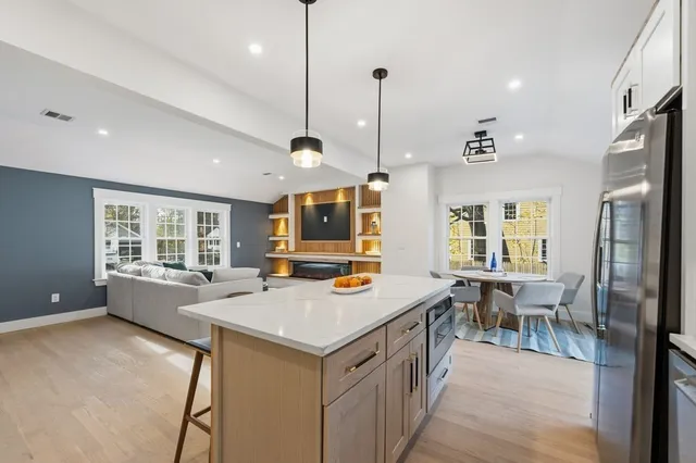 $1,125,000 | 99 Grove Street, Reading, MA 01867