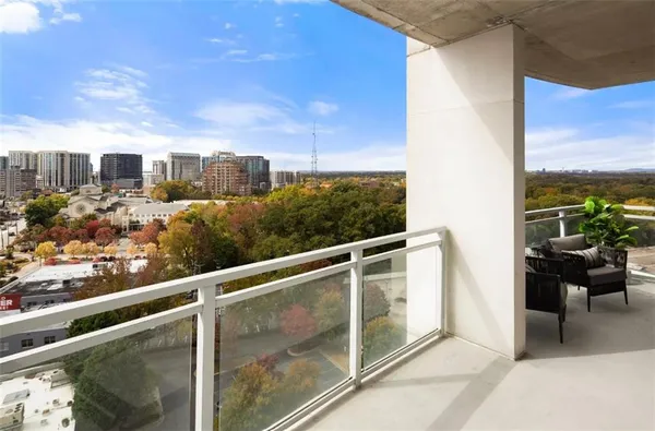 $3,345 | 3242 Peachtree Road Northeast, Unit 302, Atlanta, GA 30305