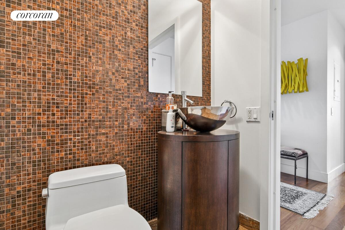 250 East 53rd Street, Unit 2801 Manhattan, NY 10022 - Photo 13 of 14