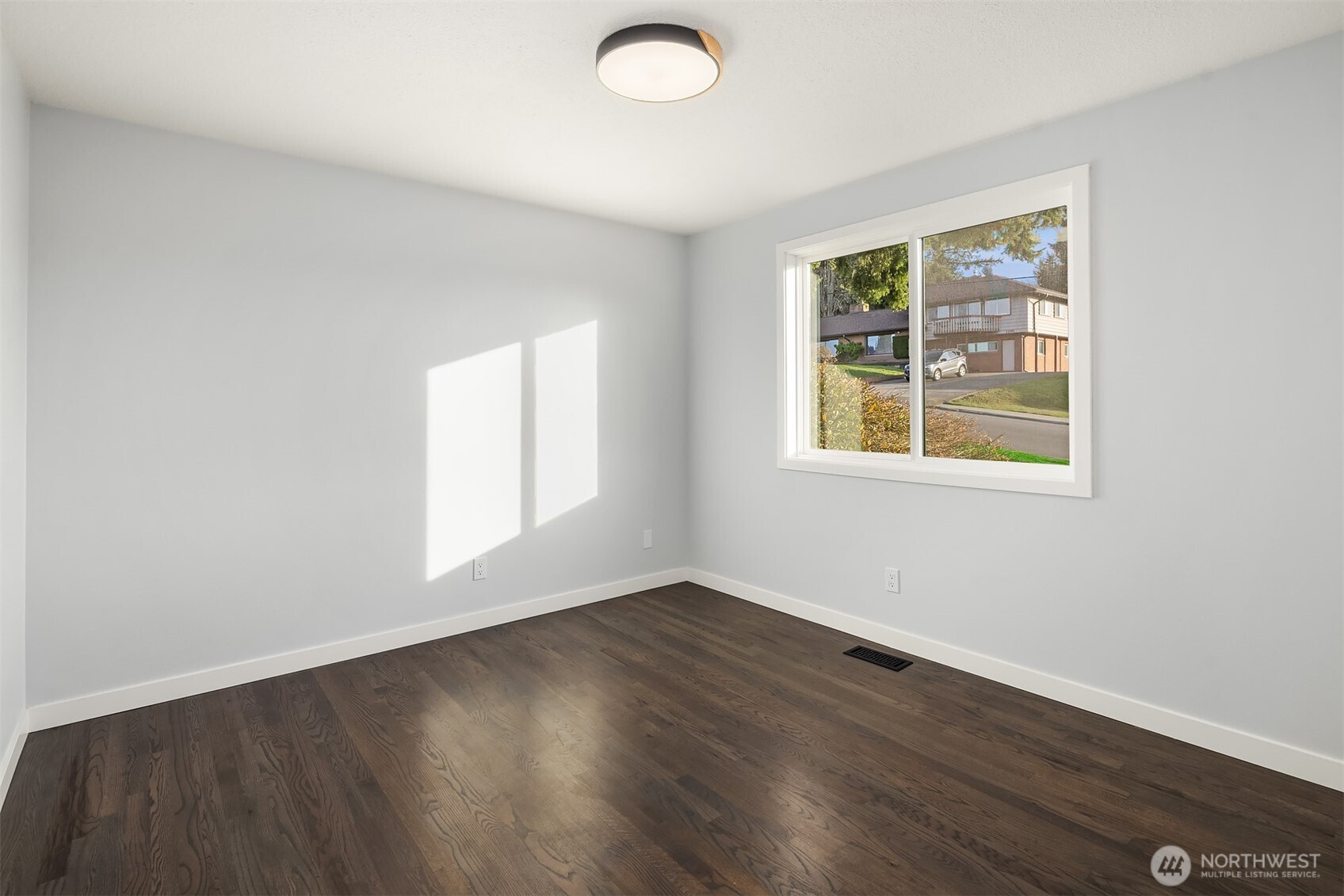 1298 Southwest 301st Street Federal Way, WA 98023 - Photo 19 of 40