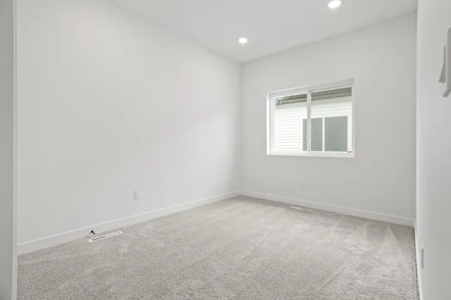 $372,500 | 2515 38th Avenue South, Moorhead, MN 56560