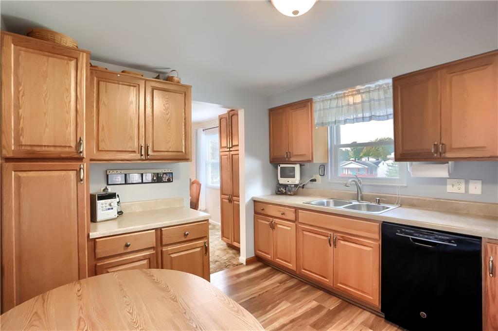 141 Williams Road Butler, PA 16001 - Photo 6 of 24 Gallery Image 6