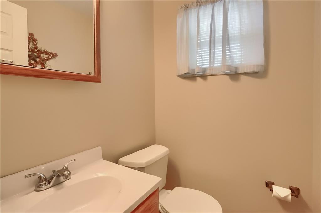 141 Williams Road Butler, PA 16001 - Photo 10 of 24 Gallery Image 10