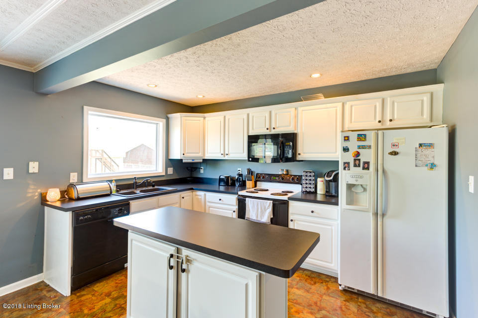 10120 Rimfire Road Louisville, KY 40291 - Photo 7 of 26 10120 Rimfire Rd-6