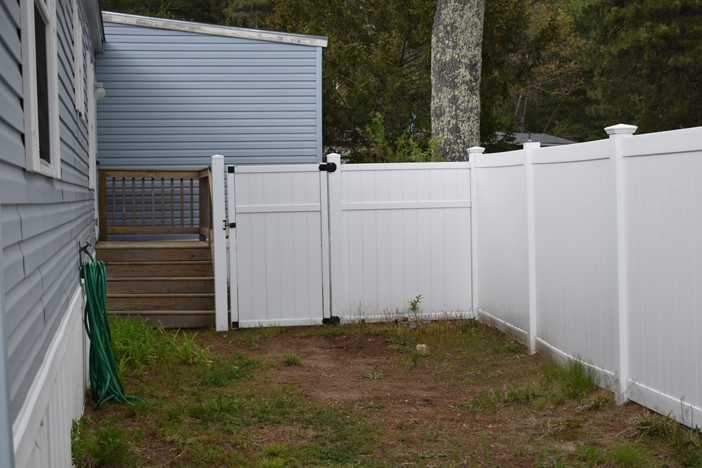 33 David Road Carver, MA 02330 - Photo 4 of 21 Gallery Image 4