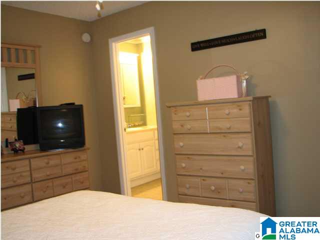 408 Running Brook Road, Unit 408 Hoover, AL 35226 - Photo 24 of 31