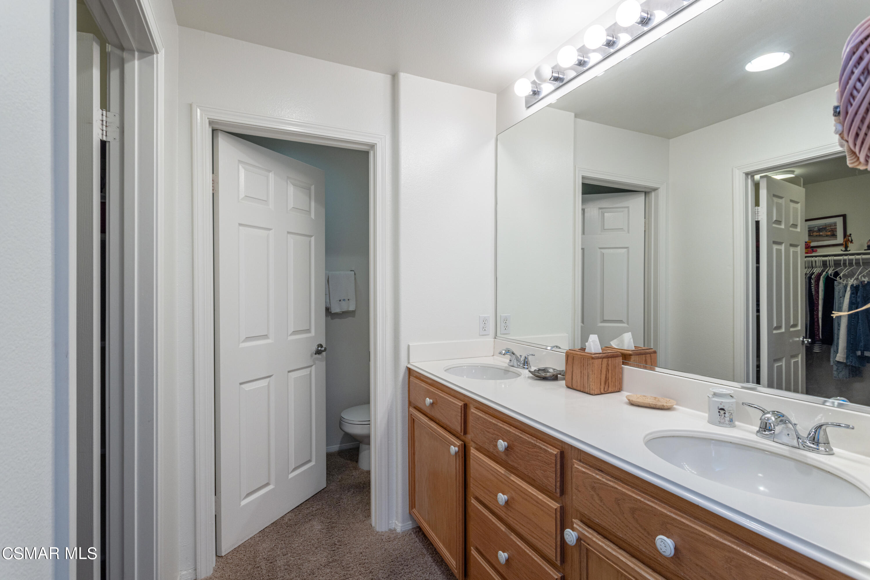 2016 Freesia Avenue Simi Valley, CA 93063 - Photo 16 of 29 Freesia18