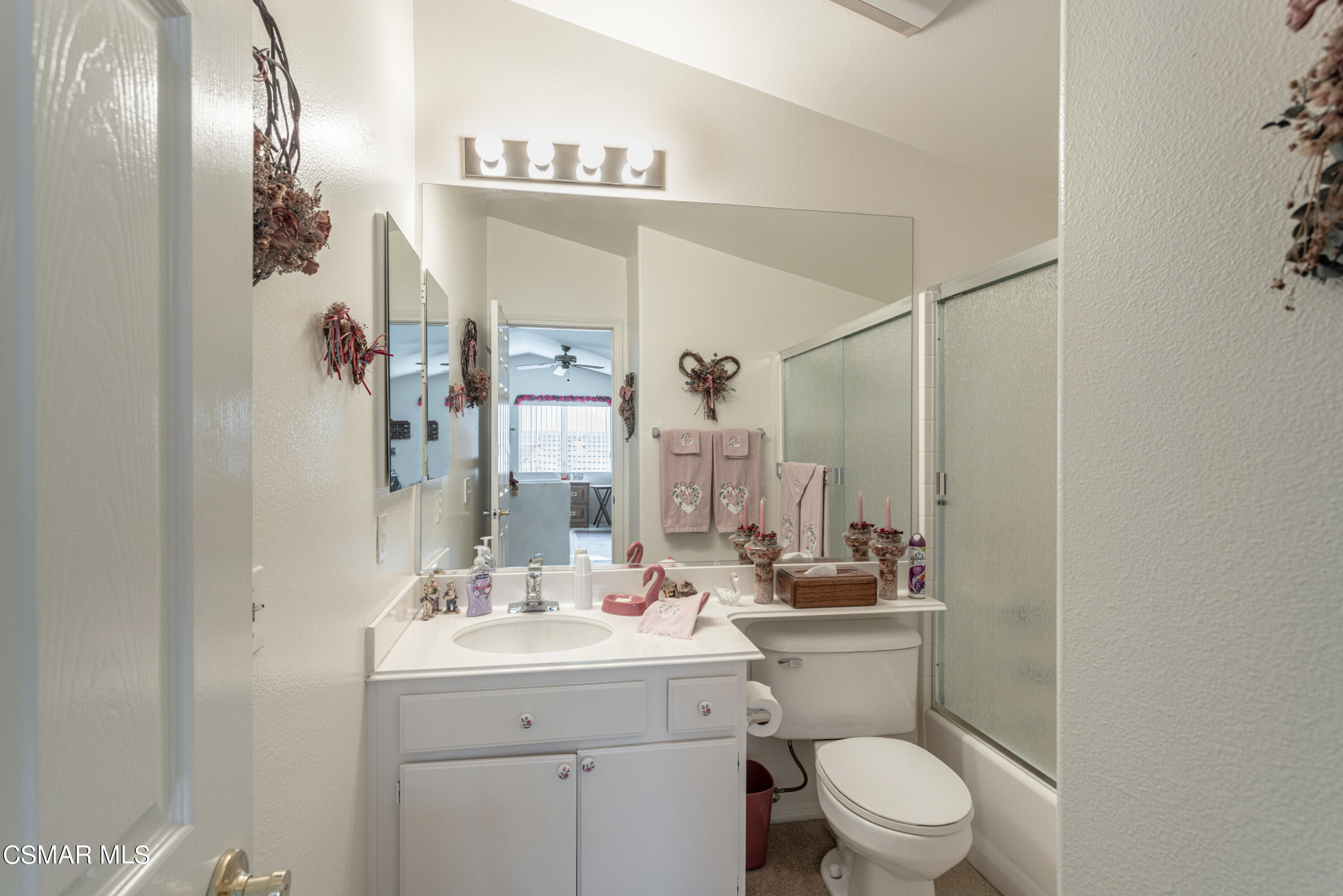 2016 Freesia Avenue Simi Valley, CA 93063 - Photo 23 of 29 Freesia25