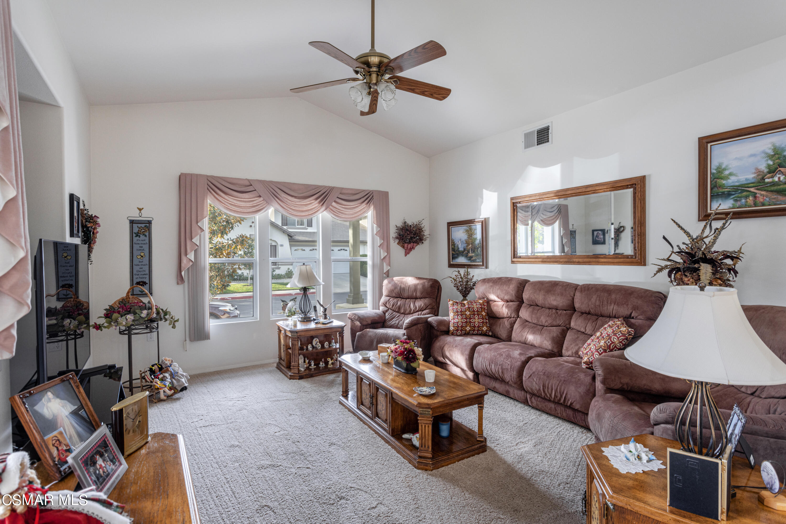 2016 Freesia Avenue Simi Valley, CA 93063 - Photo 5 of 29 Freesia7