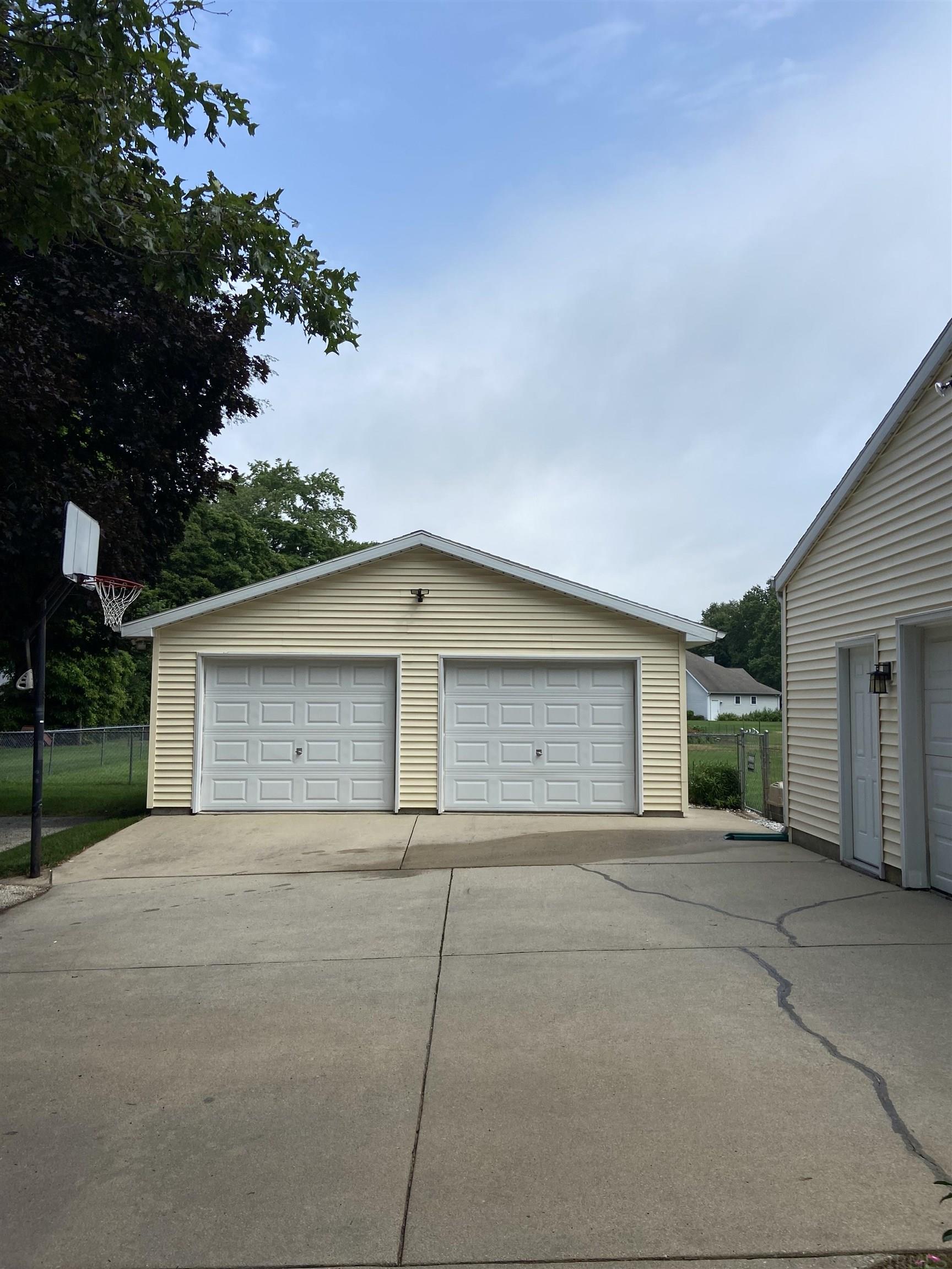 58748 Towne Road Elkhart, IN 46517 - Photo 25 of 33 Gallery Image 25
