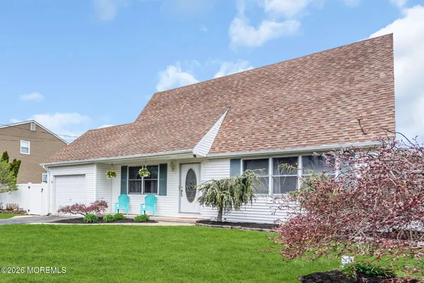 $589,000 | 305 Hudson Drive, Brick, NJ 08723