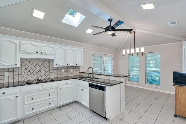 $4,800 | 6315 Brook Lake Drive, Dallas, TX 75248