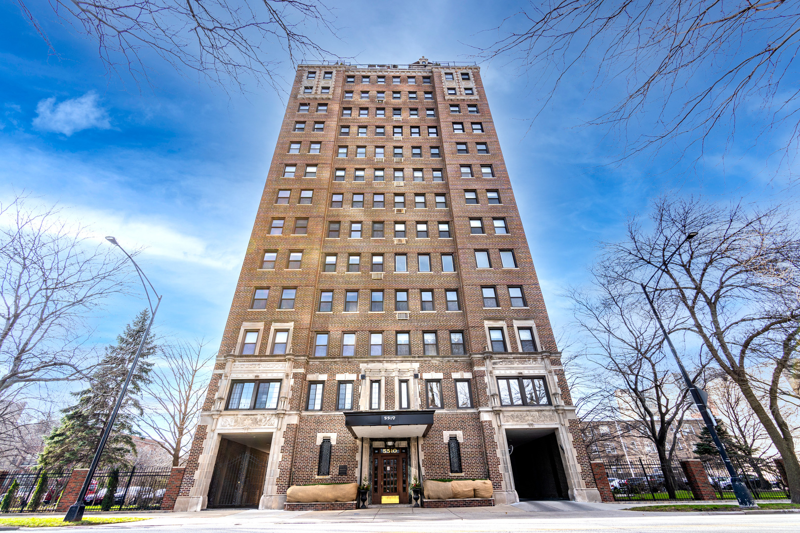 5510 North Sheridan Road, Unit 10A Chicago, IL 60640 - Photo 1 of 40 a view of a tall building