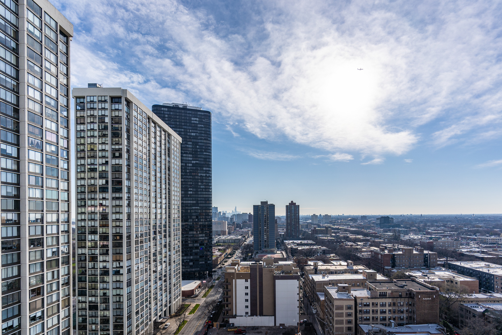 5510 North Sheridan Road, Unit 10A Chicago, IL 60640 - Photo 27 of 40 a view of a city with tall buildings