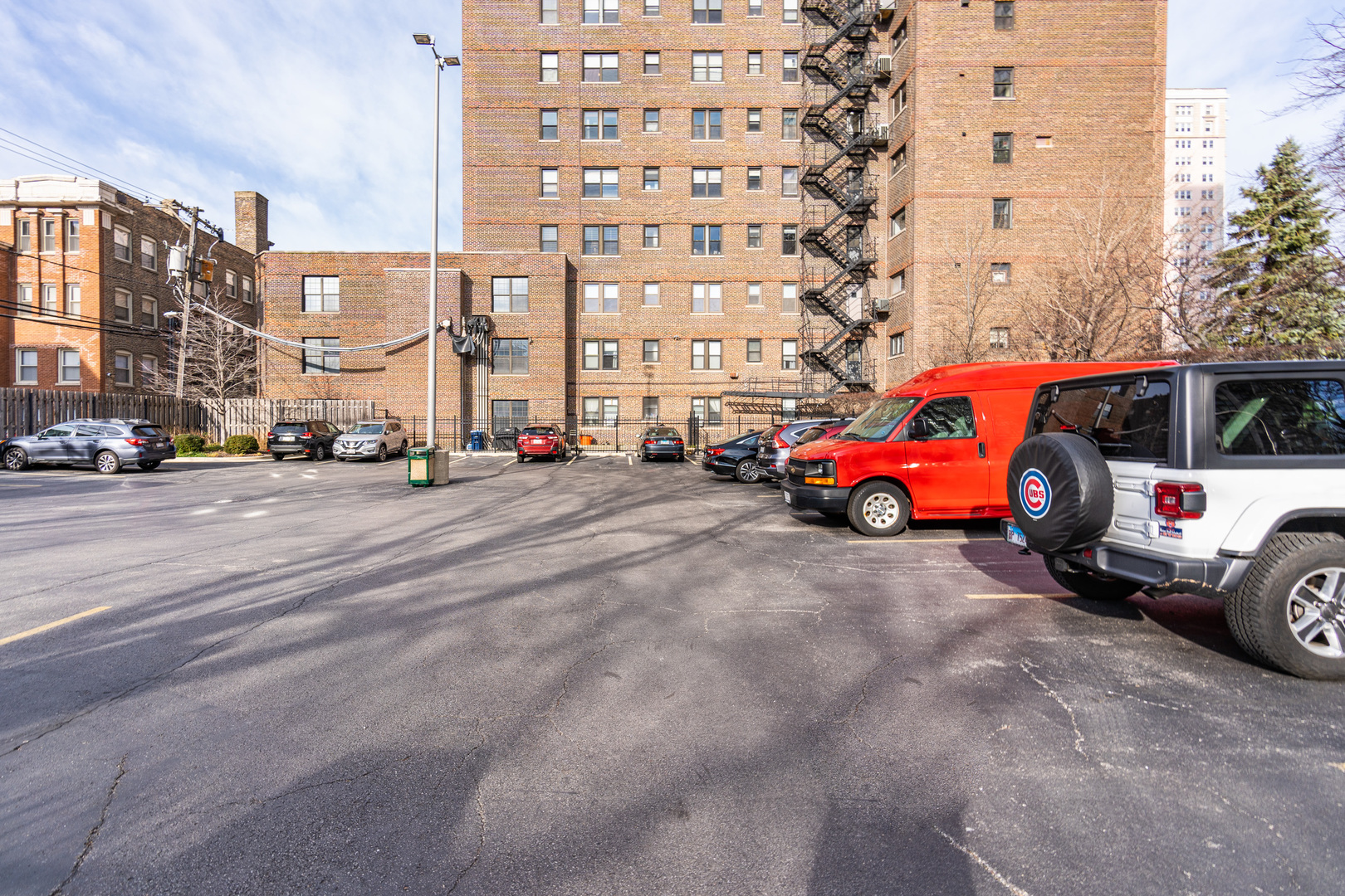 5510 North Sheridan Road, Unit 10A Chicago, IL 60640 - Photo 40 of 40 a view of a cars parked in front of a building